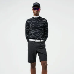 J.Lindeberg Stuart Stripe Golf Shorts -Golf Sporting Goods Store J.Lindeberg SS22 Stuart Stripe Golf Shorts GMPA05577 9999 Code TSLIN012 34 W Black Model 1