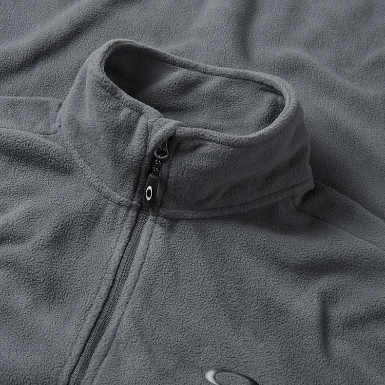 Oakley Maple Ridge 1/2 Zip Fleece Golf Pullover 2 Oakley Maple Ridge 1/2 Zip Fleece Golf Pullover - Image 2