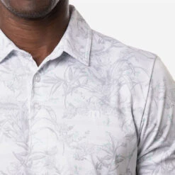 TravisMathew Stay On Target Golf Polo Shirt -Golf Sporting Goods Store Travis Mathew SS21 Stay On Target Golf Polo Shirt 1MW104 Code SHTRA045 White Model 2